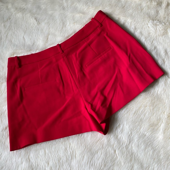 Final Price! Alice + Olivia Dawson V Drop Waist Shorts, Size 14 Red - Picture 3 of 12